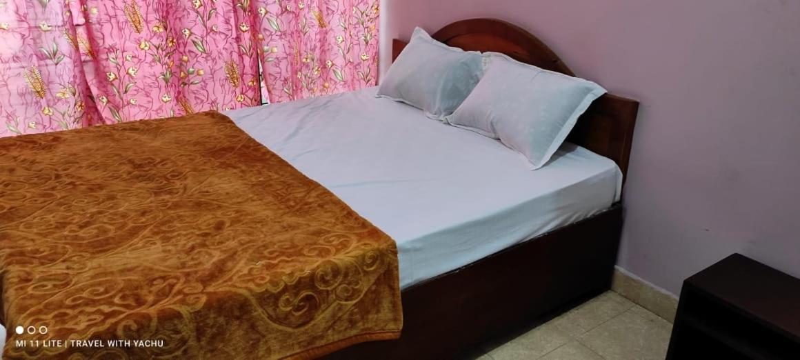 אוטי Hotel Nakshatra מראה חיצוני תמונה