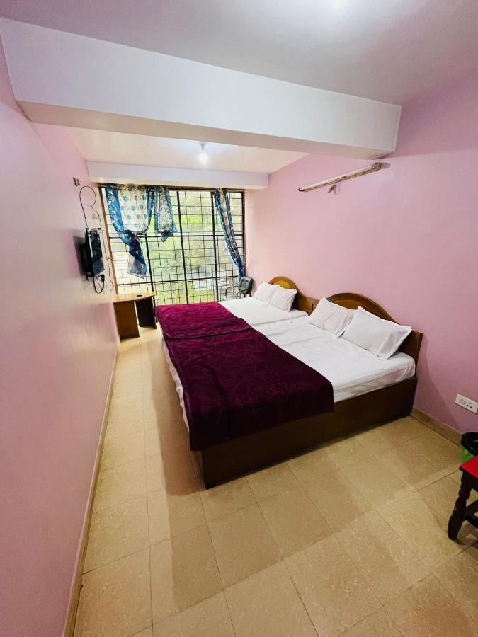 אוטי Hotel Nakshatra מראה חיצוני תמונה
