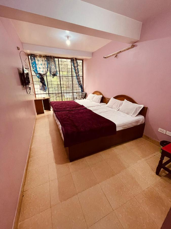 אוטי Hotel Nakshatra מראה חיצוני תמונה