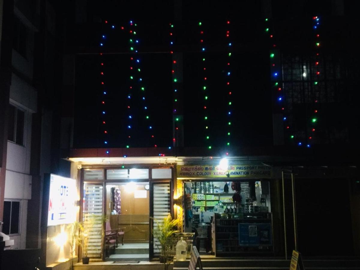 אוטי Hotel Nakshatra מראה חיצוני תמונה