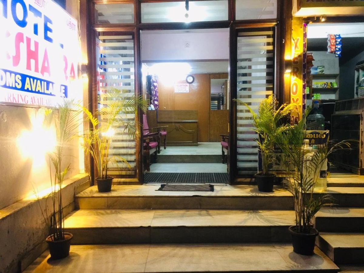 אוטי Hotel Nakshatra מראה חיצוני תמונה